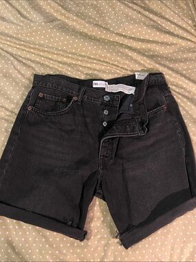 ZARA Black Rolled-Hem Denim Shorts